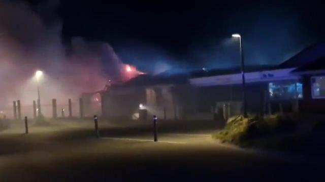 Butikscenter i flammer