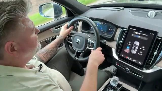 Et facelift har løftet Volvos bedste bil til nye højder, hvis det da bare ikke var fordi den politiske korrekthed stadig spiller ind. 

(Reklame; denne video vises i samarbejde med Din Tøjmand - få 10% på dit næste online køb hos Din Tøjmand. Se i videoen hvordan)
