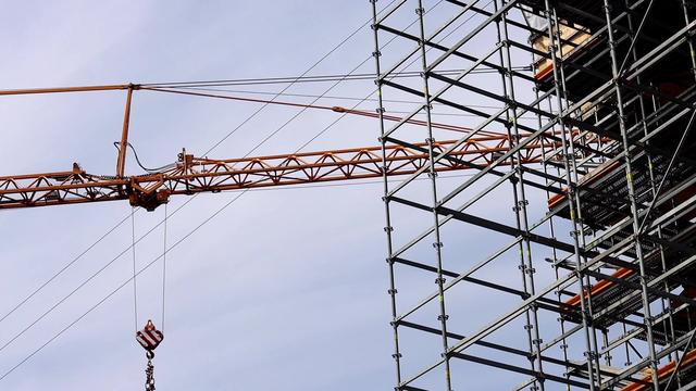 Kran faldet sammen i Studiestræde i København